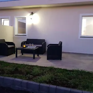 https://casa-lela-i.in-canary-islands.com