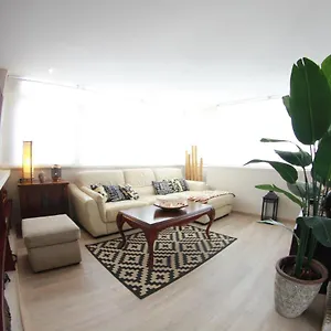 https://carihuela-etnic-apartment-torremolinos.hotelsinnerja.org